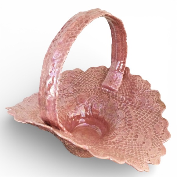 Vtg Signed Lace‑Imprinted Ceramic Basket - Iridescent Peachy Pink Studio Pottery - Picture 9 of 13